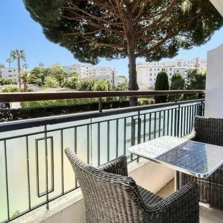 Apartment Superbe Studio Cannes- Isola Bella Cannes
